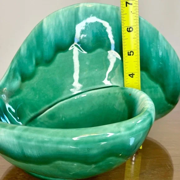 Vintage MCM TV Lamp - Planter, Green Drip Glaze, Shell Design Ambient Light Vibe - Picture 10 of 17